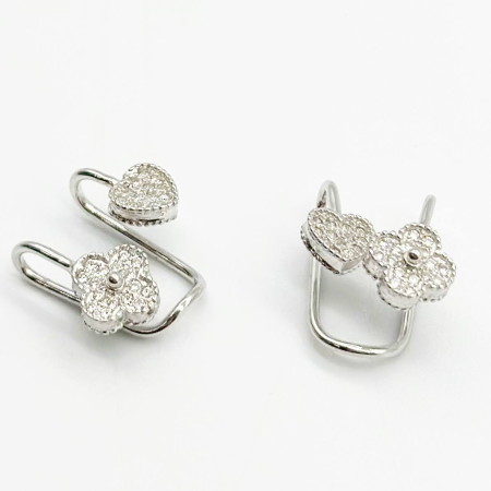 Серебряные серьги в стиле 'Van Cleef & Arpels' со вставкой фианит