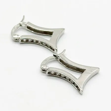 Срібні сережки з фіанітами