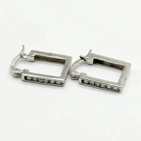 Срібні сережки з фіанітами