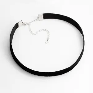 Кольє-чокер зі срібною застібкою